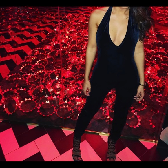 Sexy velvet jumpsuit - Picture 2 of 2